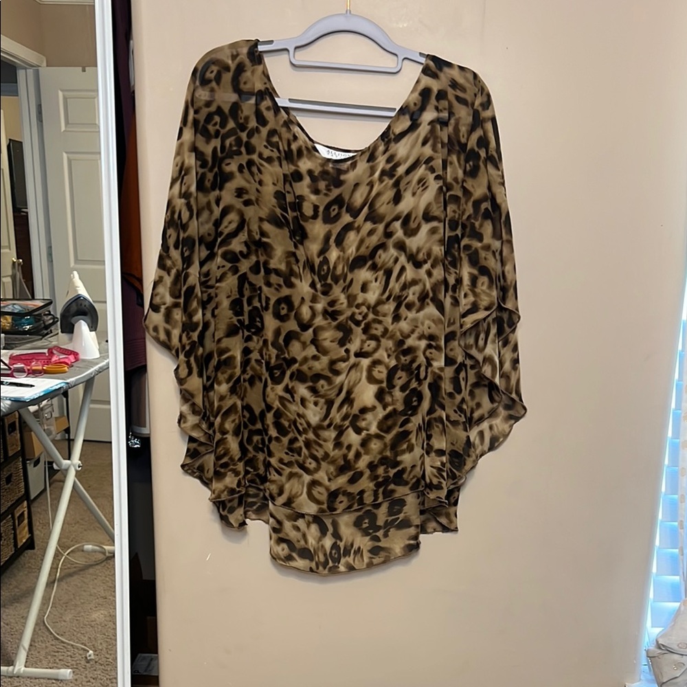1X Lightweight Animal Print Blouse - Olive/Brown